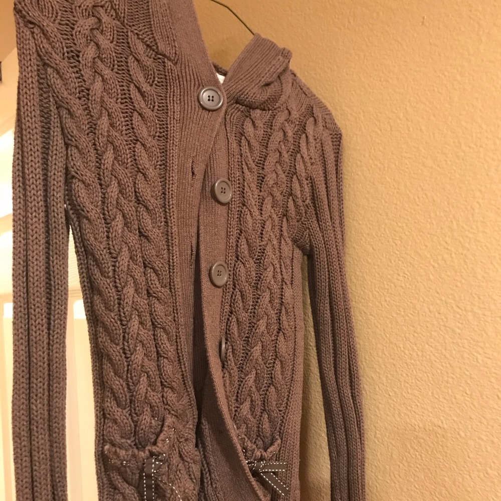 Cable sweater
